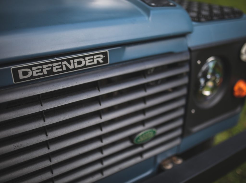 Land Rover Defender grille