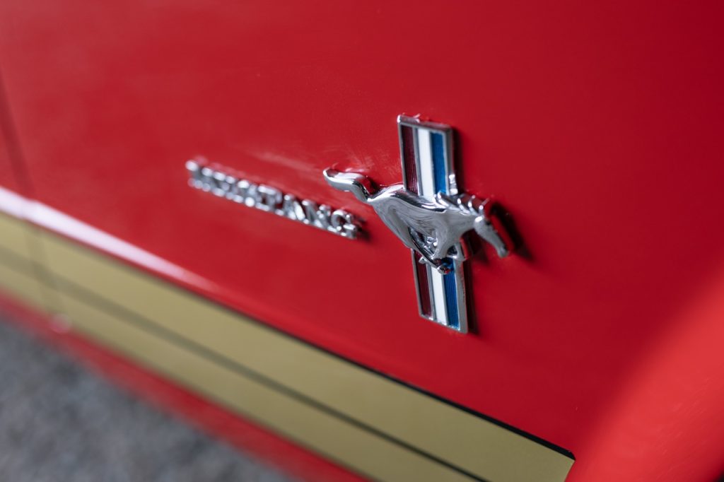 1965 Ford eMustang Alan Mann Racing badge