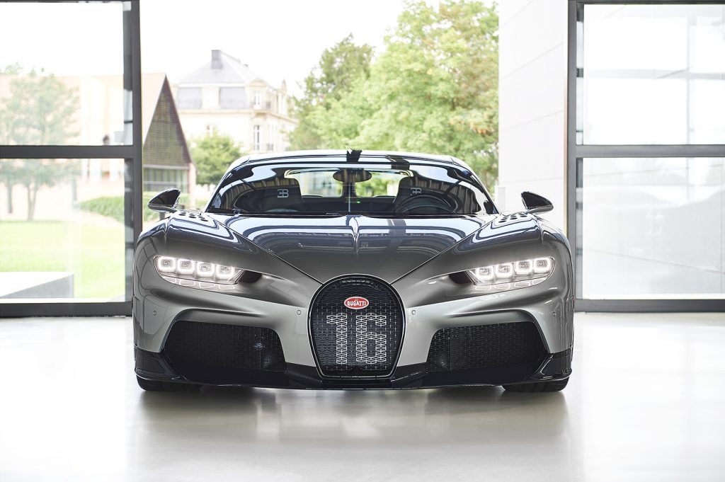 Bugatti Chiron SS front