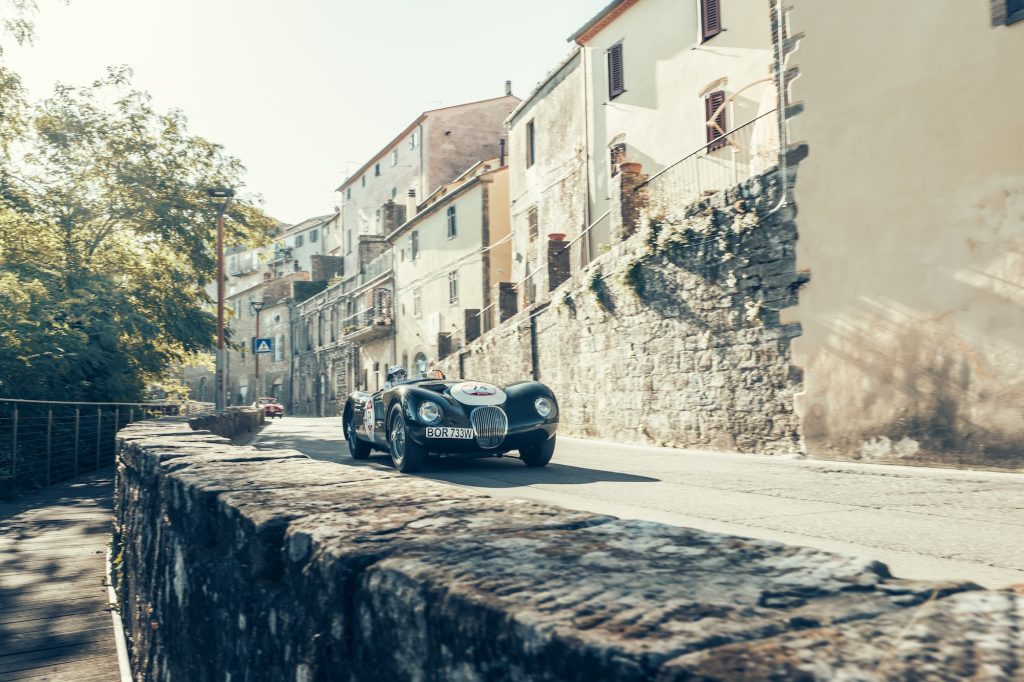 Jaguar-C-type-Continuation rolling through town