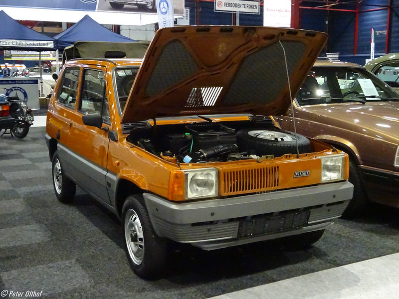 Fiat Panda hood up