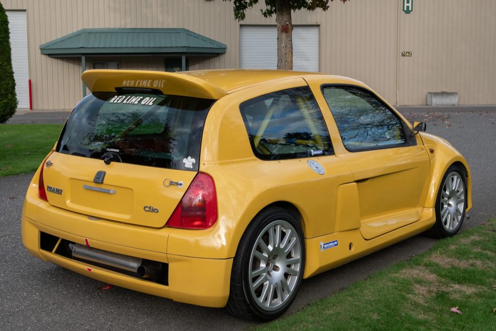 Renault Clio V6 rear 3/4