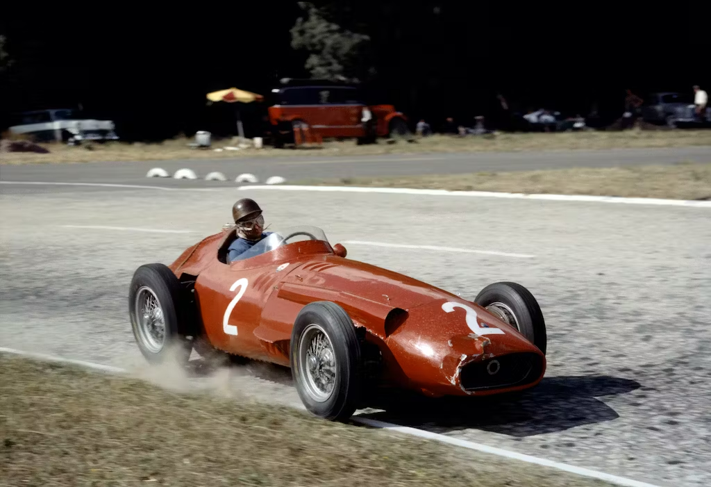 Ferrari vintage racing action