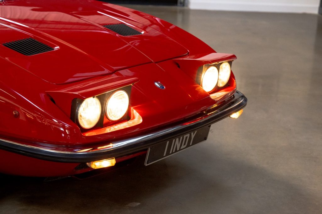 Maserati Indy 4700 headlights up on