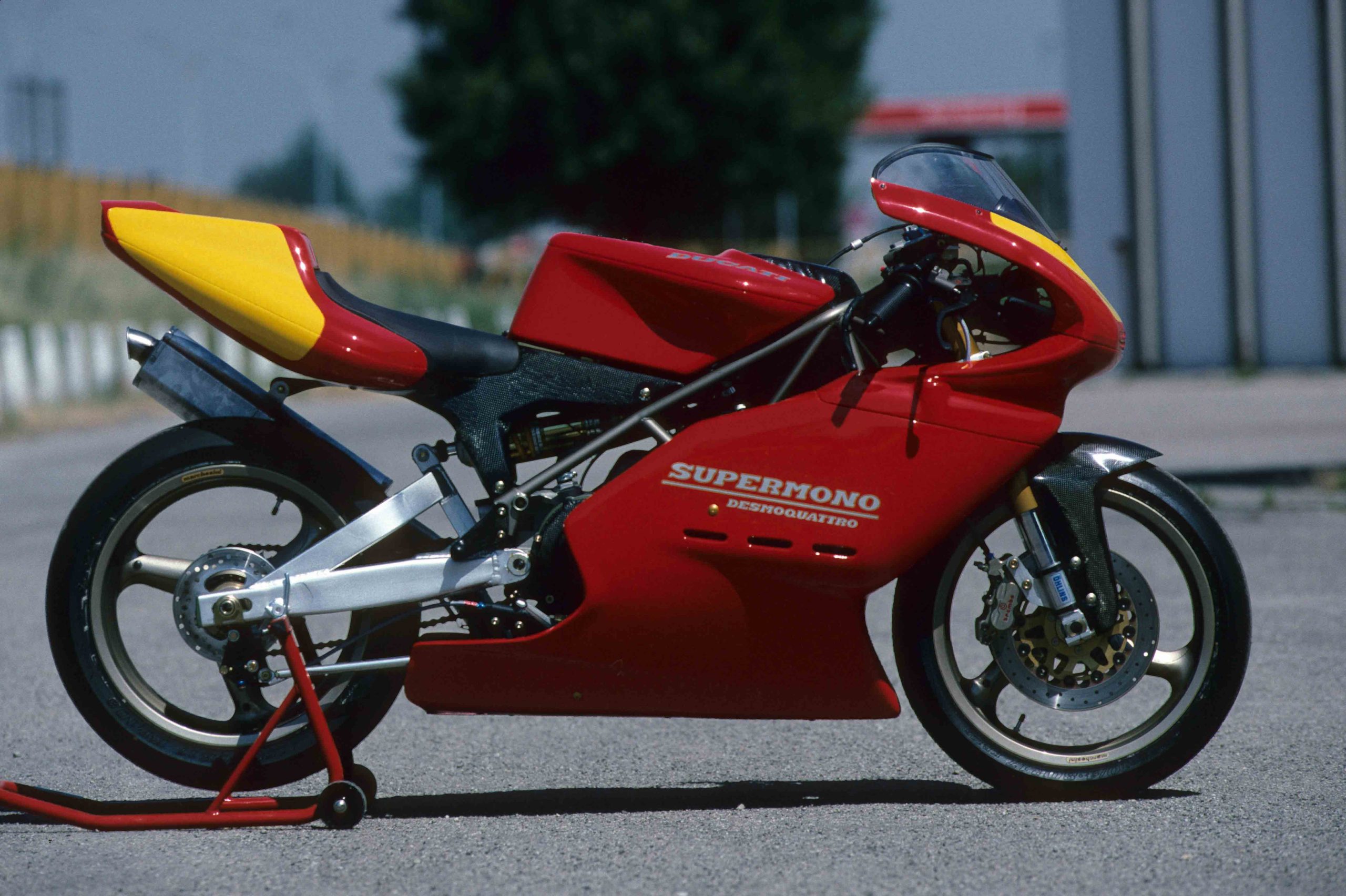 Sadly, Ducati’s Supermono Single Was Never Built to Mingle
