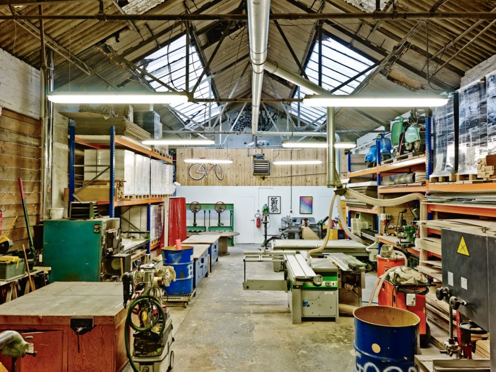 Lazerian workshop interior