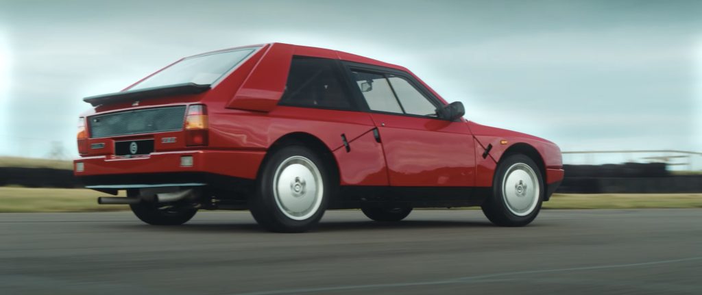 Lancia Delta S4 driving