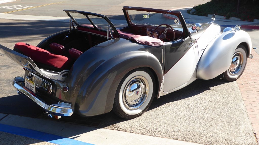 1947 Triumph 1800 rear 3/4 rumble seat