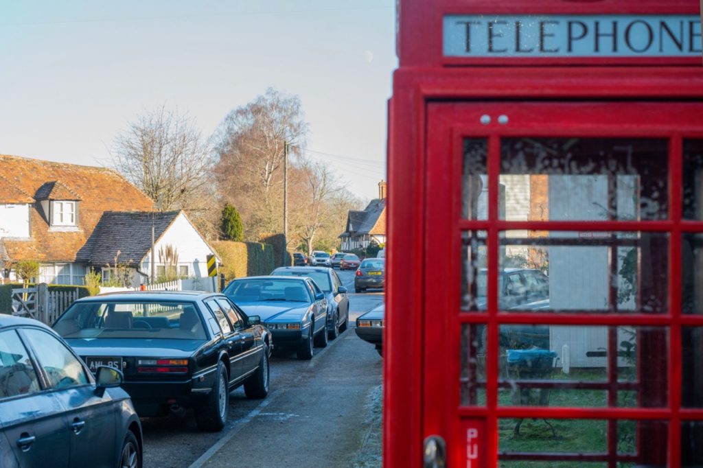 Aston Martin Lagondas phone booth