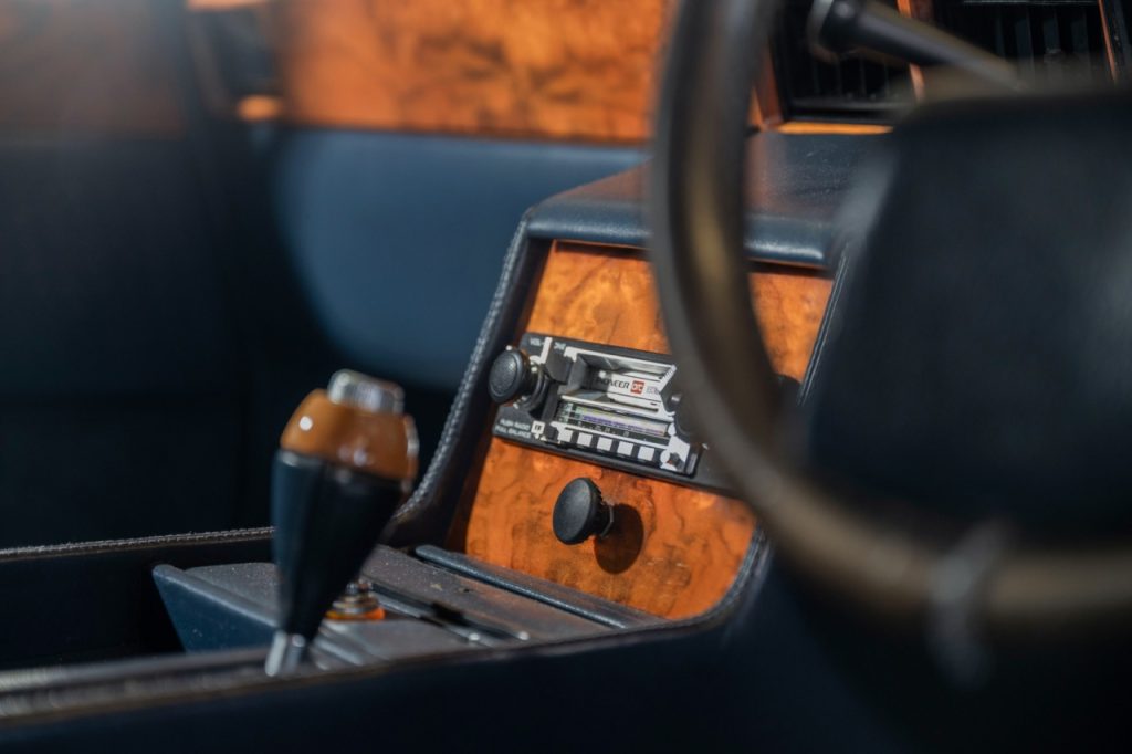 Aston Martin Lagonda radio shifter