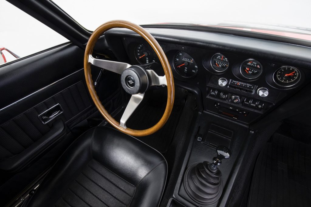 Opel GT interior