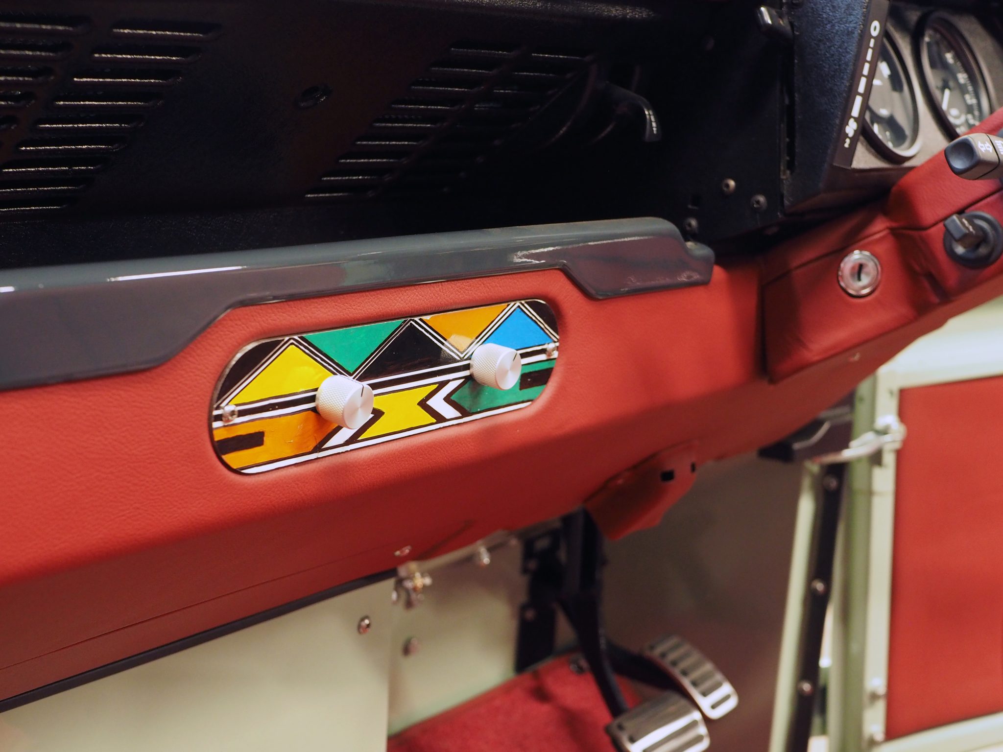 Oshe Automotive Brings Thunder to the Land Rover Defender | Hagerty UK