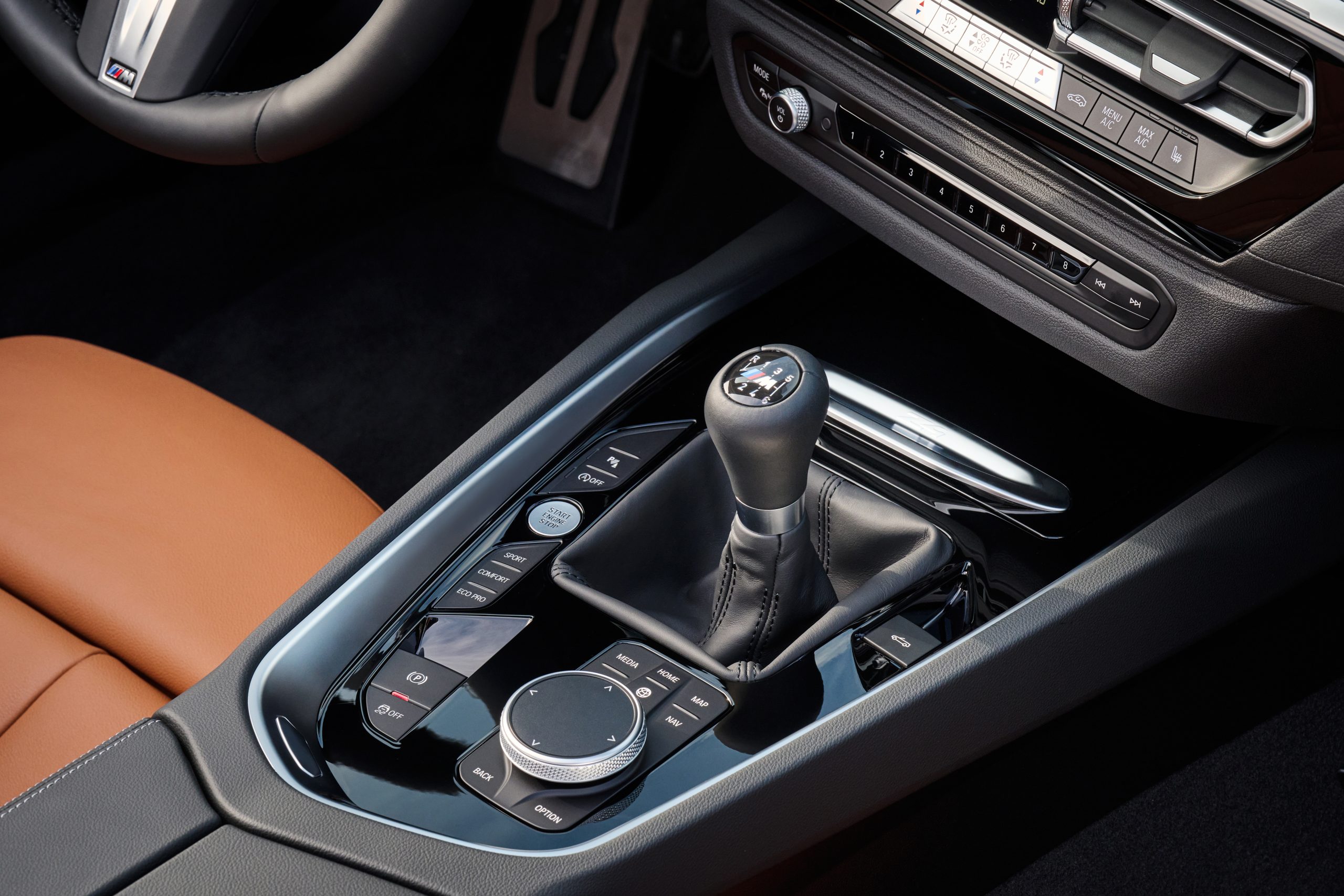 BMW Z4 “Handschalter” Goes Manual
