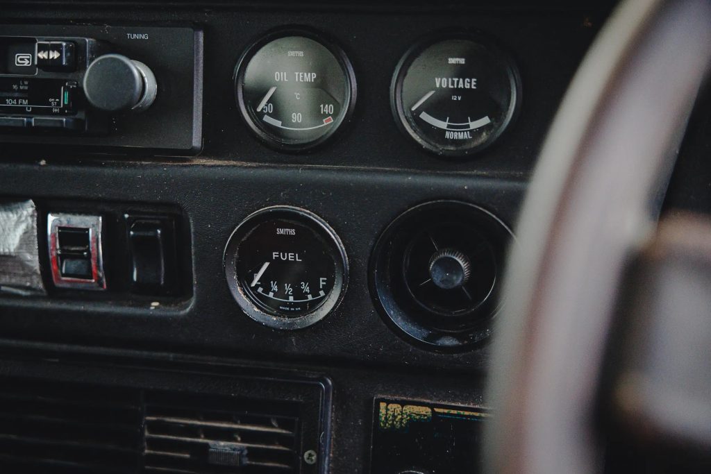 Sheer Range Rover Bonhams auction interior gauges