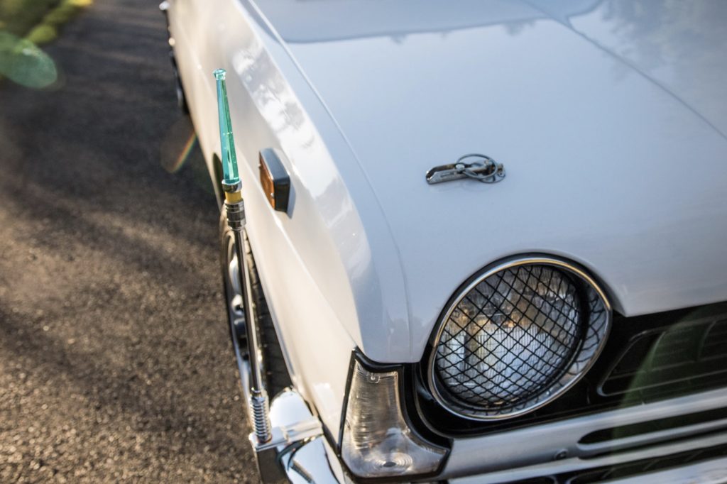 Subaru FF-1 close up headlight