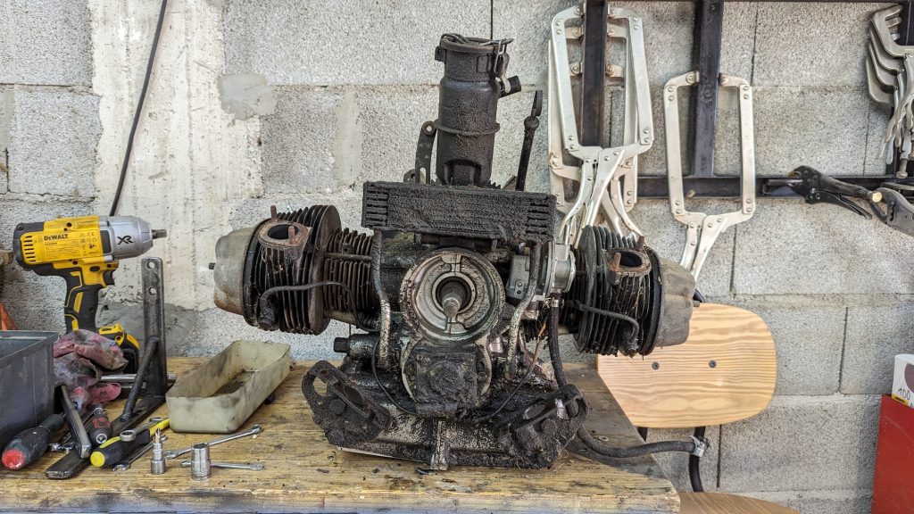 2CV-Engine-Tear-Down-3