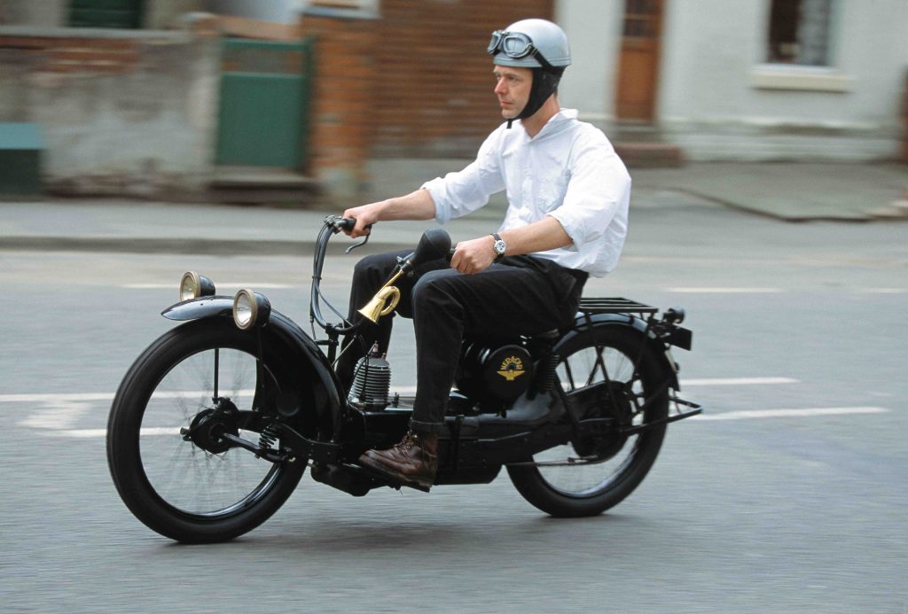 1925 Ner-A-Car riding profile