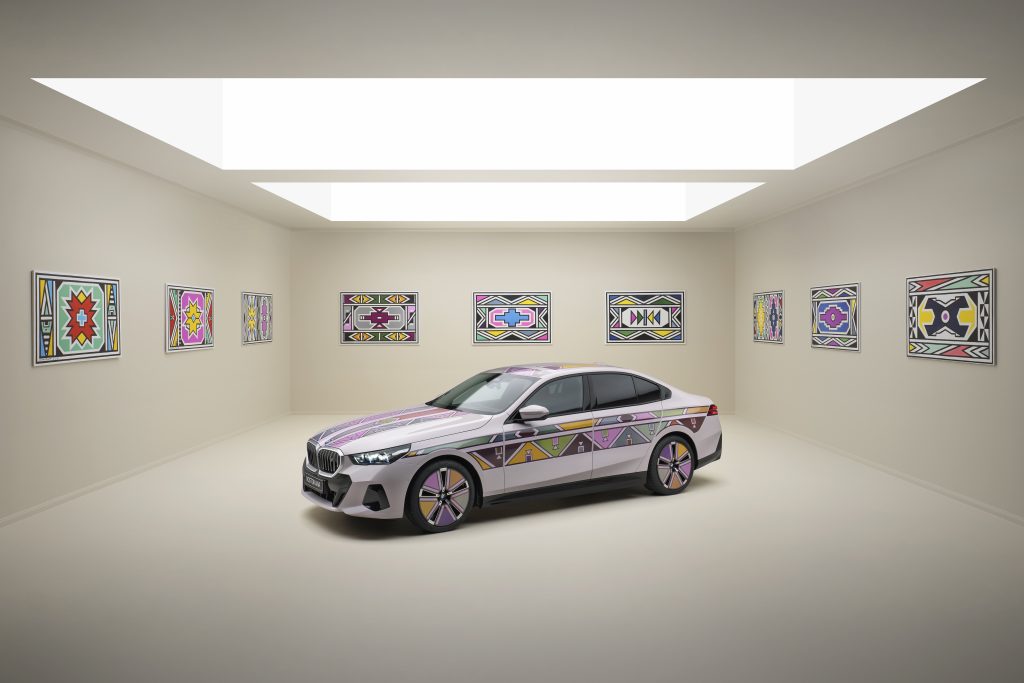 BMW Art Car Esther Mahlangu  2
