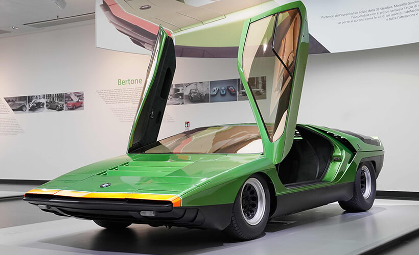 Alfa Romeo Carabo Concept Car front three quarter doors up