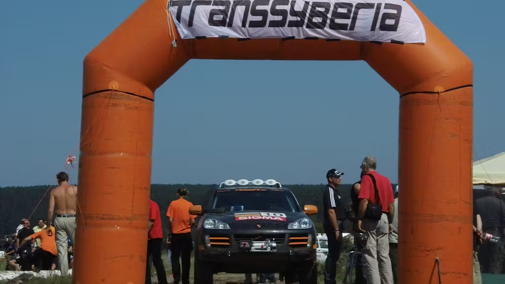 2006-Porsche-Cayenn-Transsyberia-Rally-stage-start-scaled