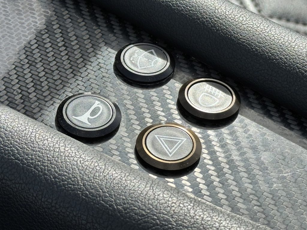GBS Zero sports car console buttons