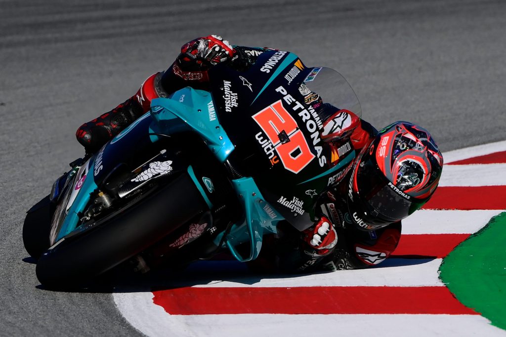 Fabio Quartararo moto gp practice shoulder touch