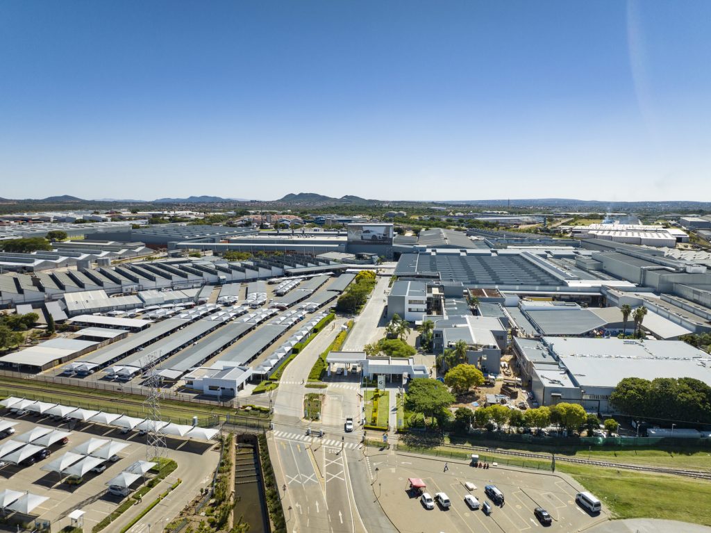 BMW-333i-South-Africa facility present